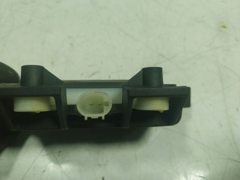 Recambio de maneta porton para tesla model s p referencia OEM IAM   