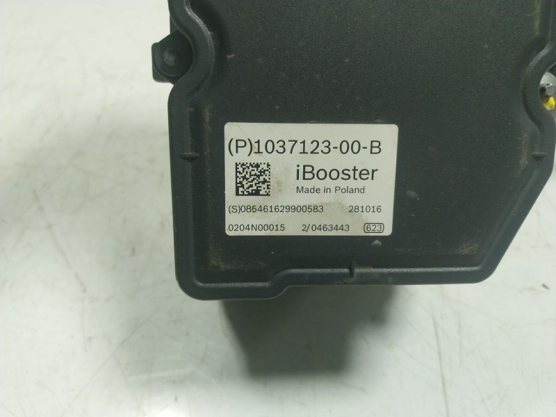 Recambio de servofreno para tesla model s p referencia OEM IAM  103712300B 