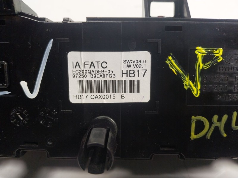 Recambio de mando climatizador para hyundai i10 1.2 cat referencia OEM IAM  97250 