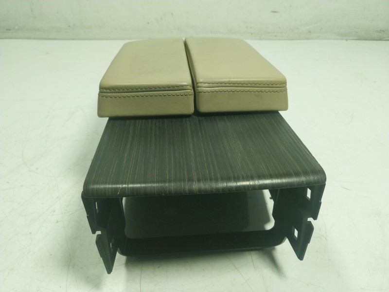 Recambio de apoyabrazos central para tesla model s p referencia OEM IAM  T17ACC0072724 