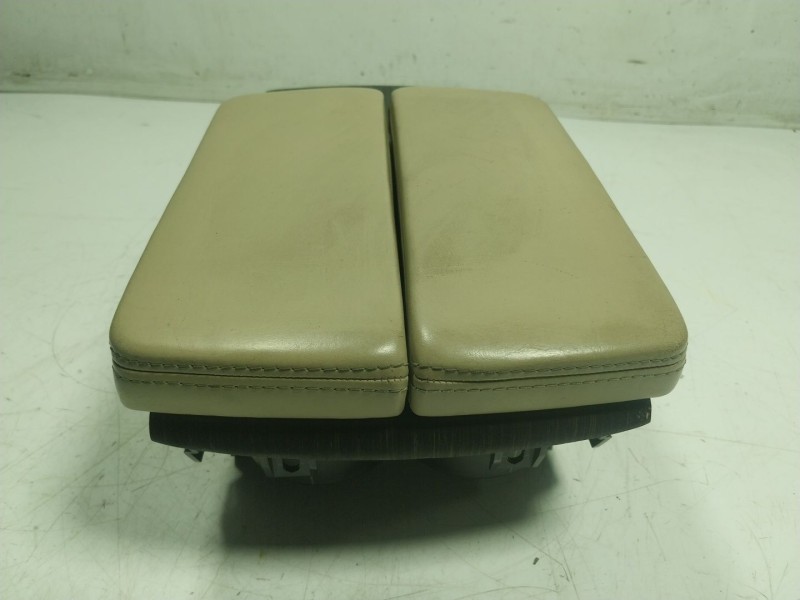 Recambio de apoyabrazos central para tesla model s p referencia OEM IAM  T17ACC0072724 