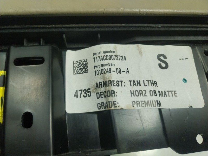 Recambio de apoyabrazos central para tesla model s p referencia OEM IAM  T17ACC0072724 