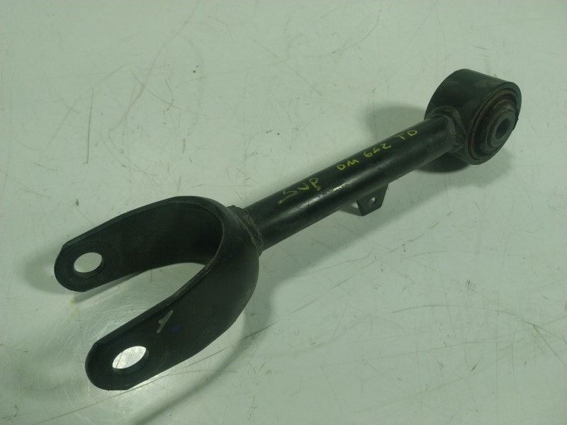 Recambio de brazo suspension superior trasero derecho para tesla y referencia OEM IAM  118842300A 