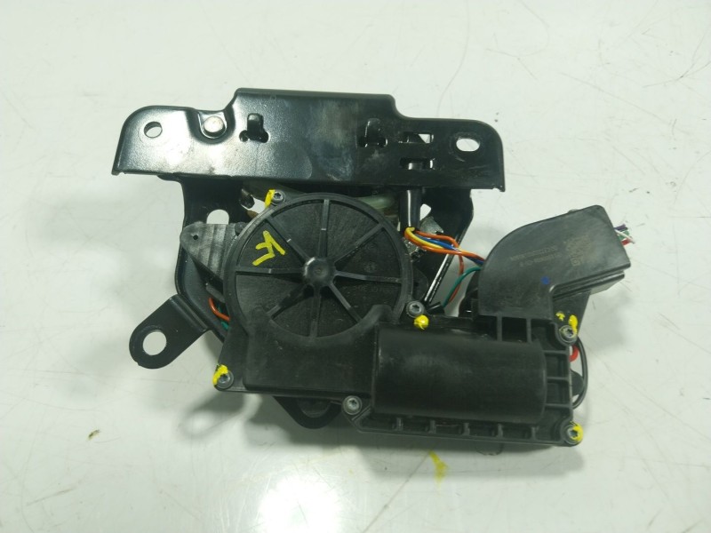 Recambio de cerradura maletero / porton para tesla y referencia OEM IAM  1500604CNB 