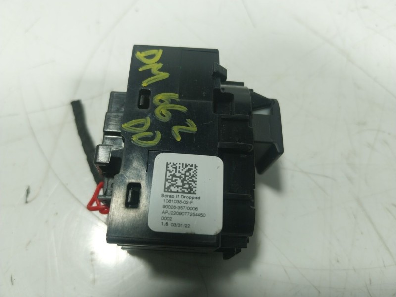 Recambio de mando elevalunas delantero derecho para tesla y referencia OEM IAM  108103802F 