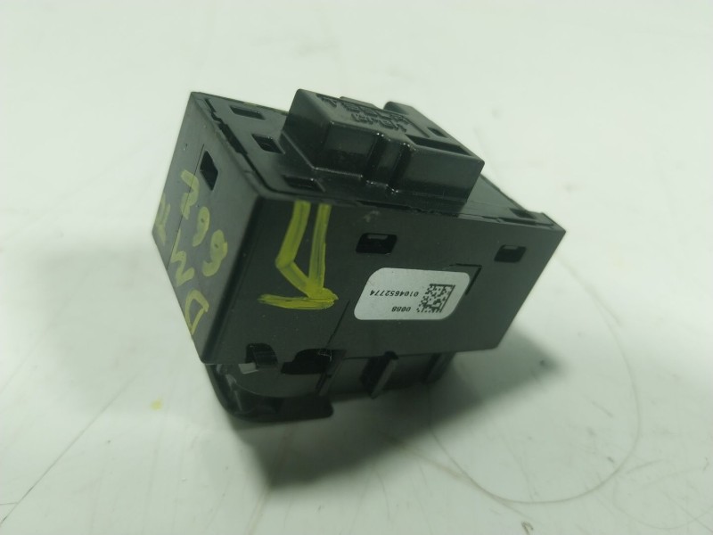 Recambio de mando elevalunas trasero derecho para tesla y referencia OEM IAM  108103802F 