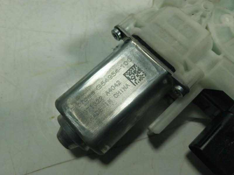 Recambio de motor elevalunas delantero derecho para tesla y referencia OEM IAM  G54954100 