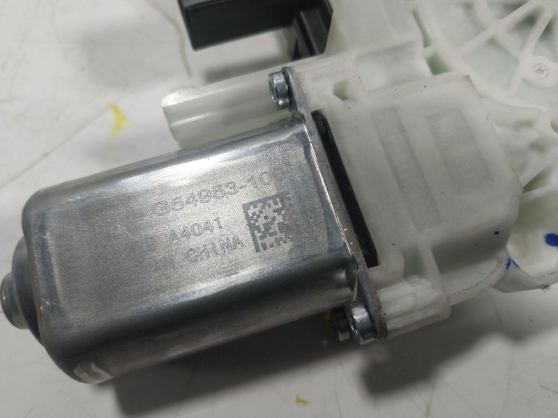 Recambio de motor elevalunas trasero derecho para tesla y referencia OEM IAM  G54953100 
