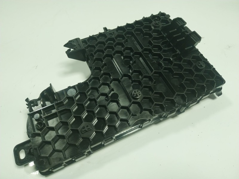 Recambio de modulo electronico para tesla y referencia OEM IAM  165765039A 