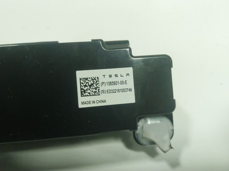 Recambio de modulo electronico para tesla y referencia OEM IAM  158560100E 