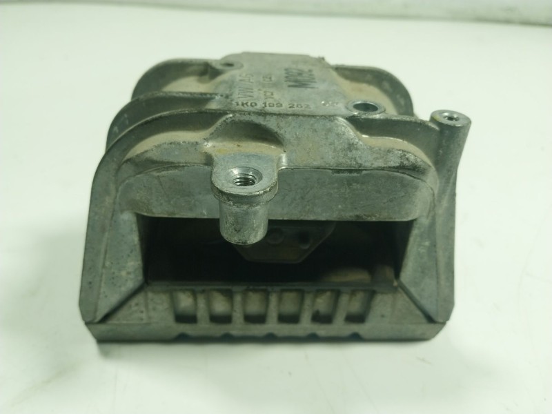 Recambio de soporte motor derecho para skoda yeti 1.2 tsi referencia OEM IAM  1K0199262 