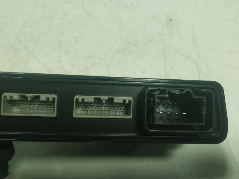 Recambio de modulo electronico para tesla model s p referencia OEM IAM  100310100E 