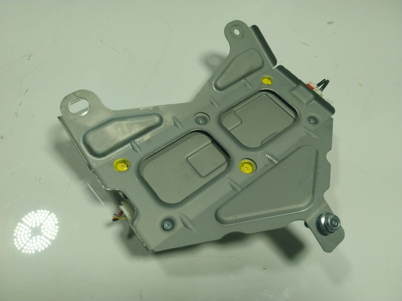 Recambio de modulo electronico para tesla y referencia OEM IAM  152797300D 