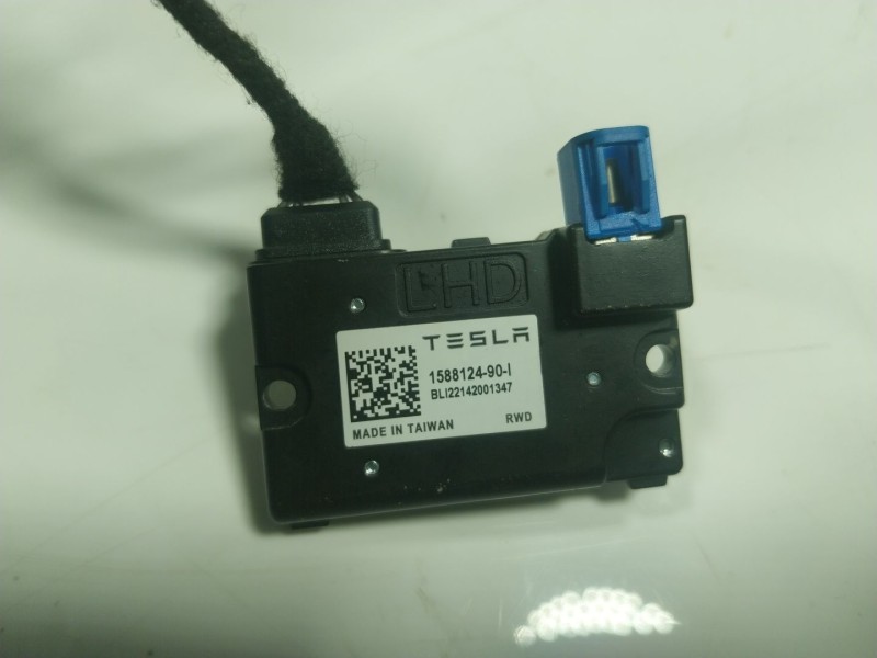 Recambio de modulo electronico para tesla y referencia OEM IAM  158812490I 
