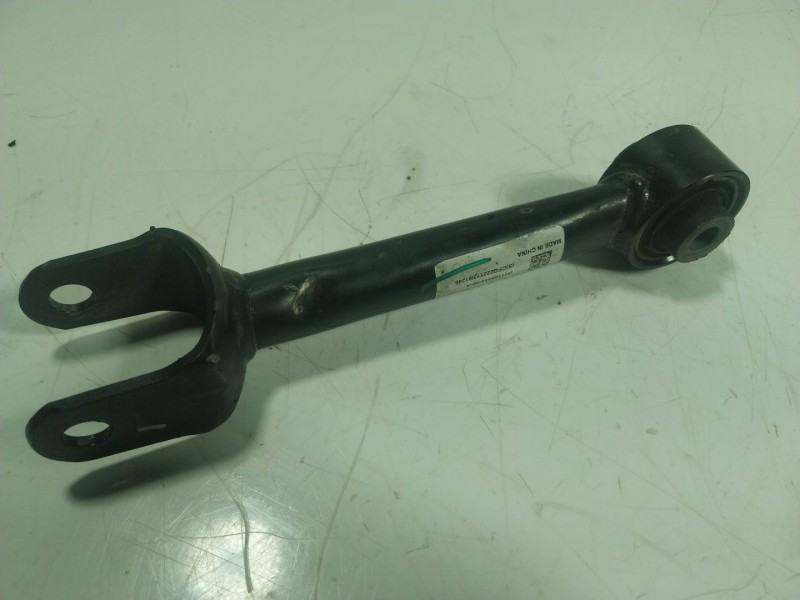 Recambio de brazo suspension superior trasero izquierdo para tesla y referencia OEM IAM  118843100A 