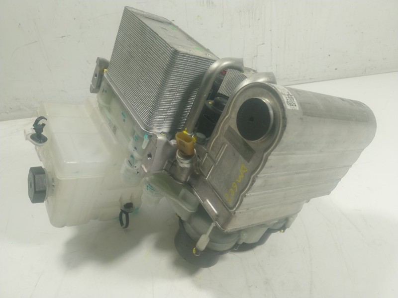 Recambio de bomba agua para tesla y referencia OEM IAM  1547595A2F 