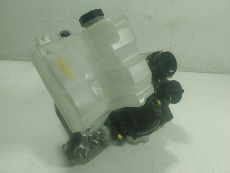 Recambio de bomba agua para tesla y referencia OEM IAM  1547595A2F 