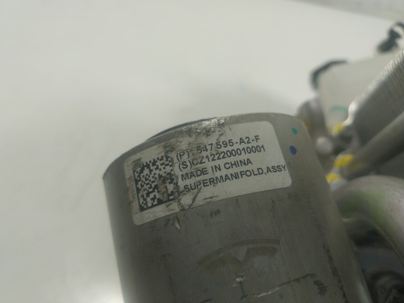 Recambio de bomba agua para tesla y referencia OEM IAM  1547595A2F 