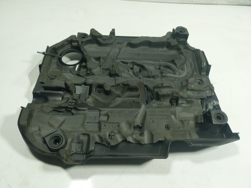 Recambio de tapa motor para audi q3 (8ug) 2.0 16v tdi referencia OEM IAM  04L103954 