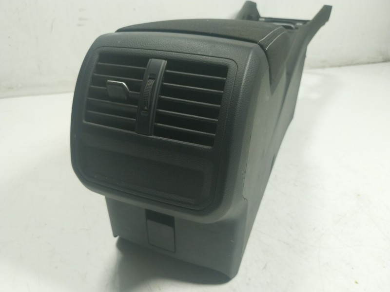 Recambio de apoyabrazos central para volkswagen arteon (3h7, 3h8) 2.0 tdi referencia OEM IAM  1303728D 