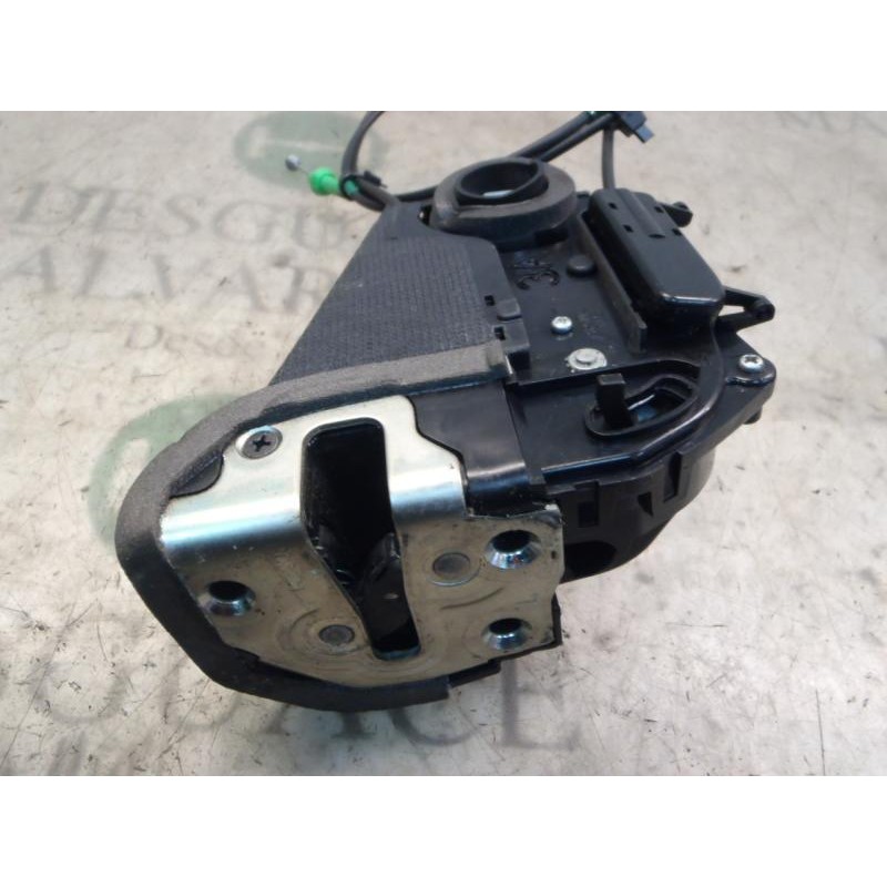 Recambio de cerradura puerta trasera izquierda para toyota yaris (ksp9/scp9/nlp9) blue referencia OEM IAM 690600D060  