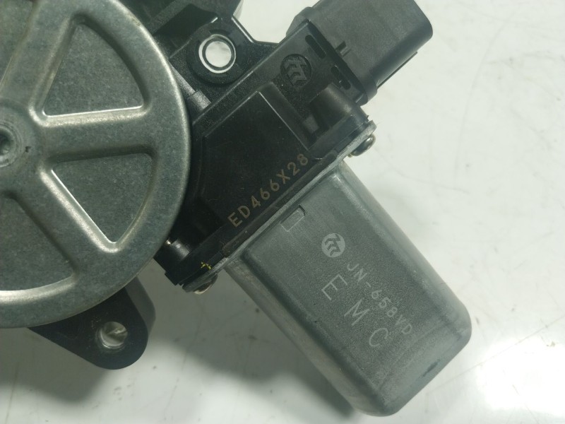 Recambio de motor techo electrico para tesla model s p referencia OEM IAM  ED466X28 