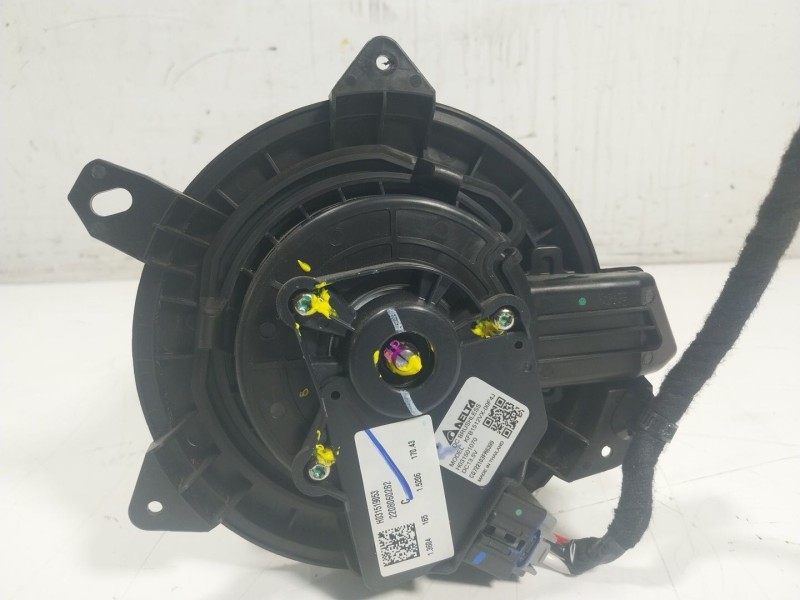 Recambio de motor calefaccion para tesla y referencia OEM IAM  H031519053 