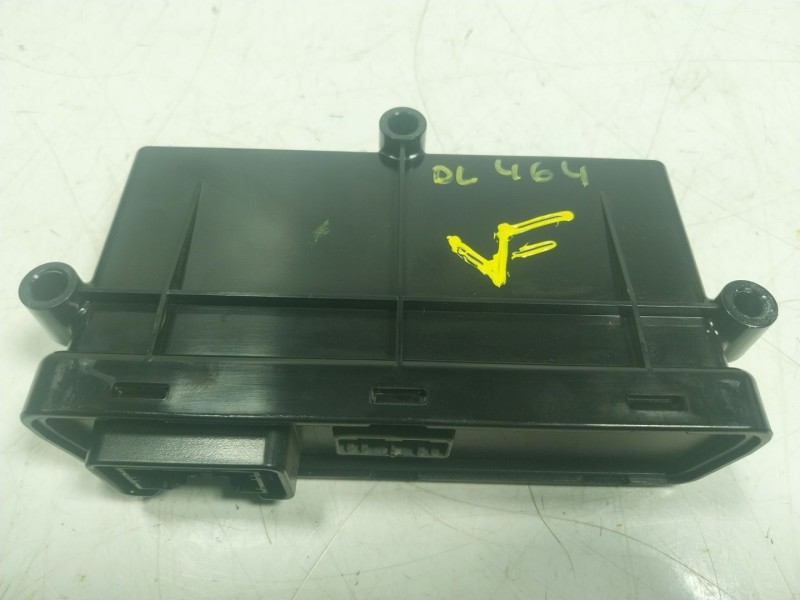 Recambio de modulo electronico para tesla model s p referencia OEM IAM  100751200C 