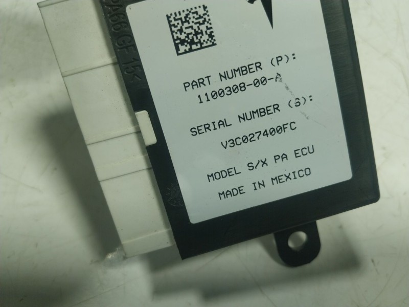 Recambio de modulo electronico para tesla model s p referencia OEM IAM  110030800A 