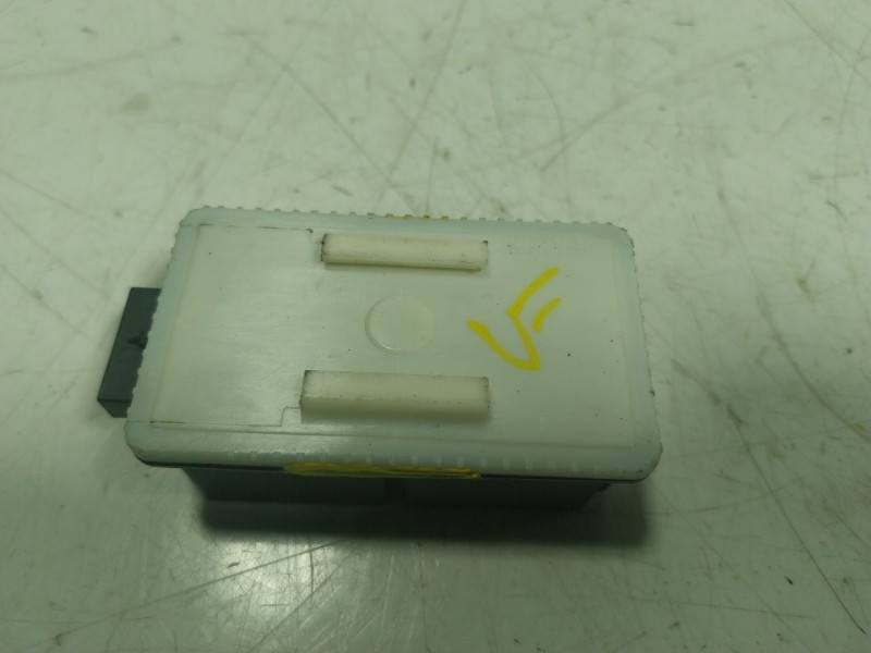 Recambio de modulo electronico para tesla model s p referencia OEM IAM   