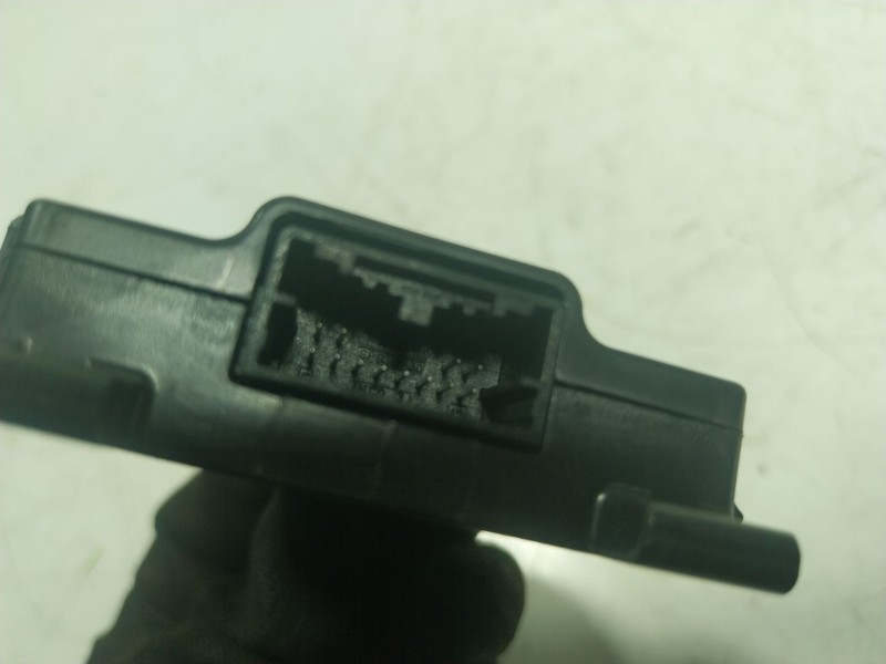 Recambio de modulo electronico para tesla model s p referencia OEM IAM  106965100D 