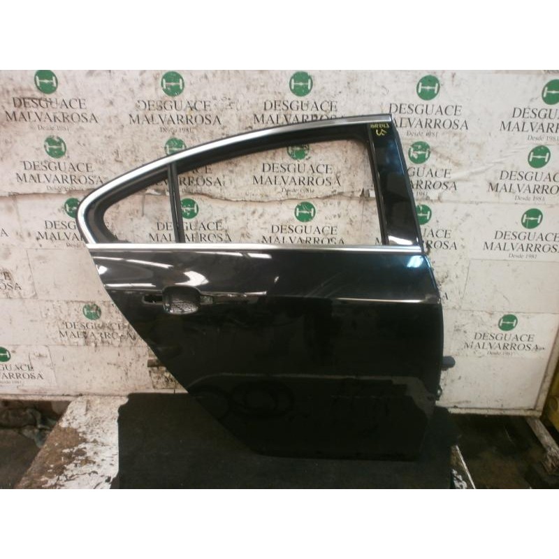 Recambio de puerta trasera derecha para opel insignia berlina sport 4x4 referencia OEM IAM 13274123  