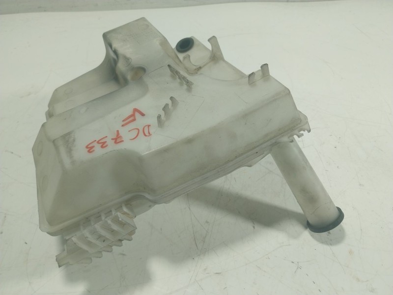 Recambio de deposito limpia para ford focus lim. (cb8) trend referencia OEM IAM 2010691  