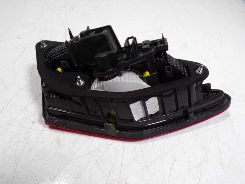 Recambio de piloto trasero derecho interior para seat leon (5f1) style referencia OEM IAM 5F0954094L 5F0954094L 