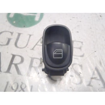 MANDO ELEVALUNAS TRASERO DERECHO A20382002107167 