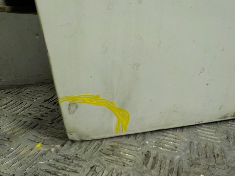 Recambio de puerta delantera izquierda para citroën c3 1.4 hdi referencia OEM IAM   