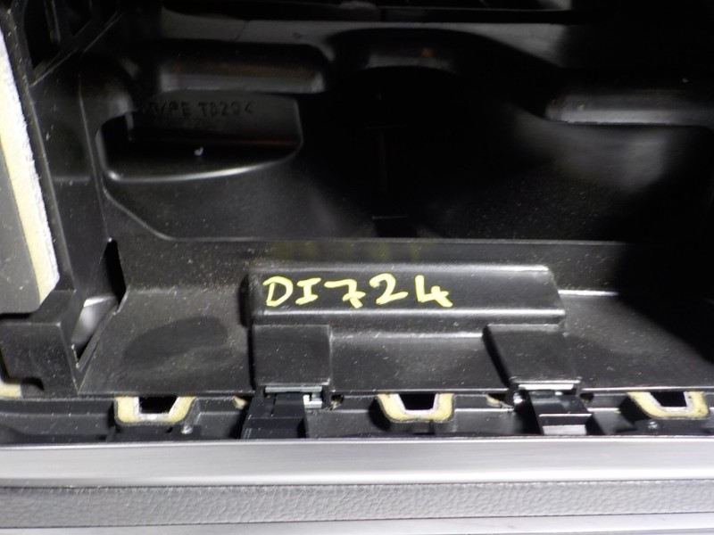 Recambio de salpicadero para volkswagen golf vii sportsvan 1.6 tdi referencia OEM IAM 517857003GHR6 510880204A 