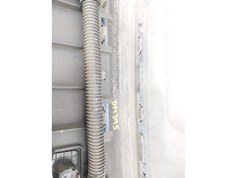 Recambio de paragolpes trasero para audi q3 (8ug) 2.0 16v tdi referencia OEM IAM   