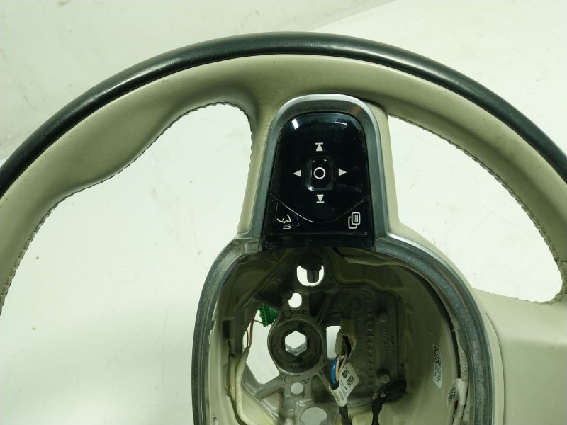 Recambio de volante para volvo xc90 excellence plug-in hybrid awd referencia OEM IAM  31407818 