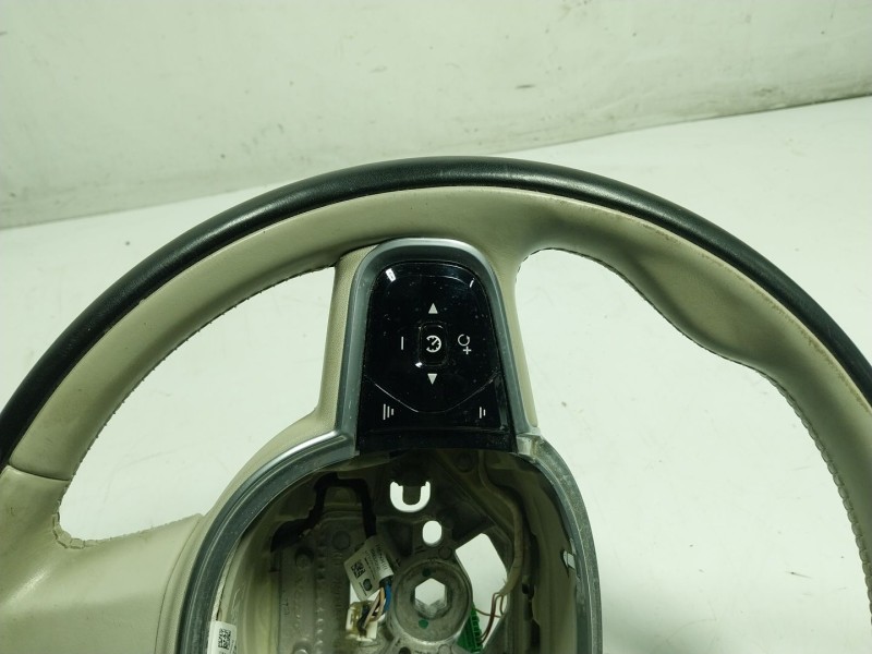 Recambio de volante para volvo xc90 excellence plug-in hybrid awd referencia OEM IAM  31407818 