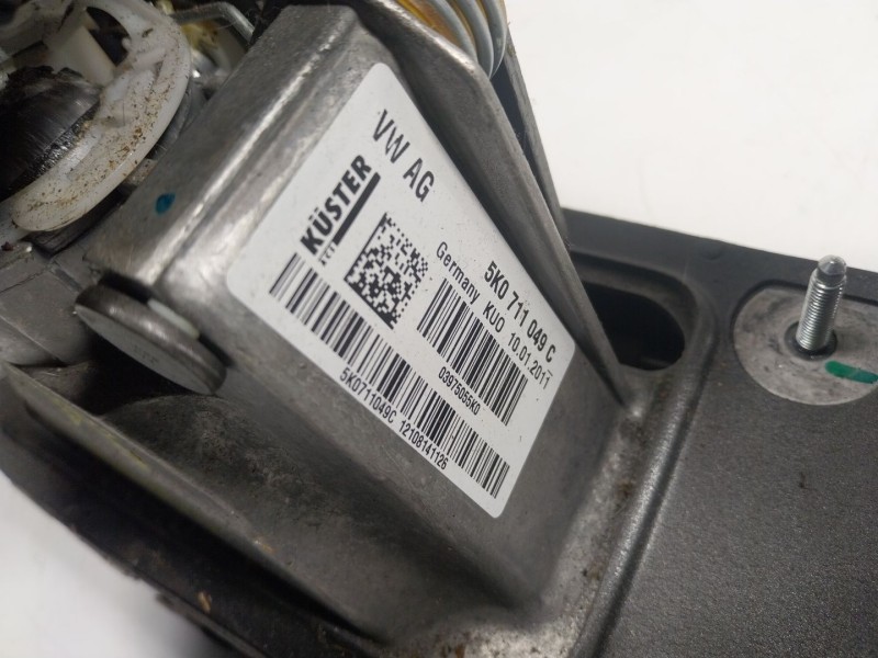 Recambio de palanca cambio para skoda yeti 1.2 tsi referencia OEM IAM  5K0711049 