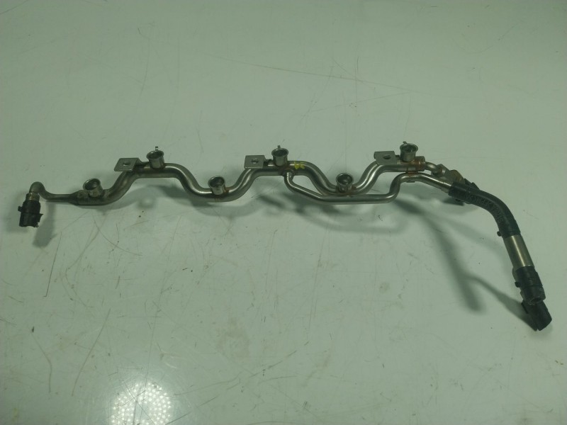 Recambio de rampa inyectora para bentley continental gt supersports referencia OEM IAM  07C133988C 