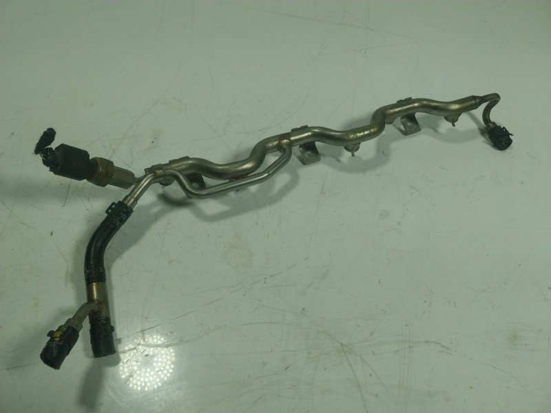 Recambio de rampa inyectora para bentley continental gt supersports referencia OEM IAM  07C133988C 