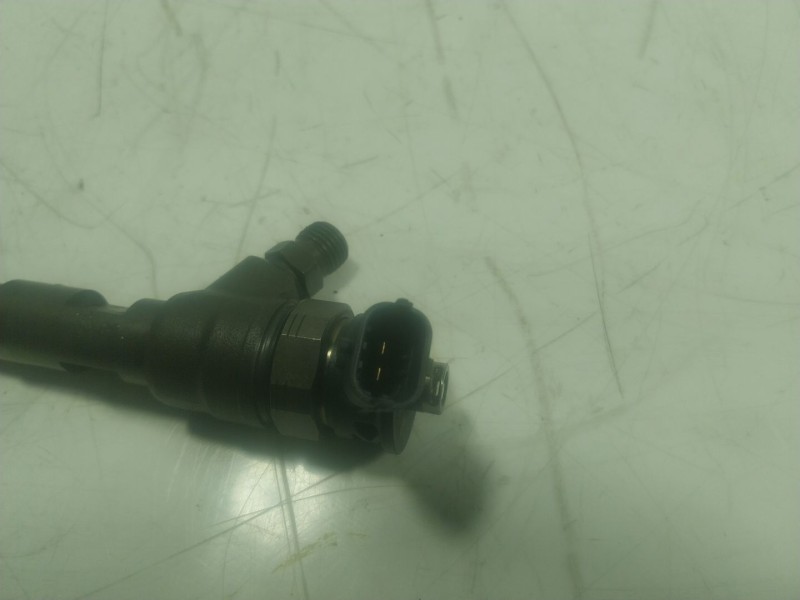 Recambio de inyector para renault clio iv 1.5 dci diesel fap energy referencia OEM IAM   