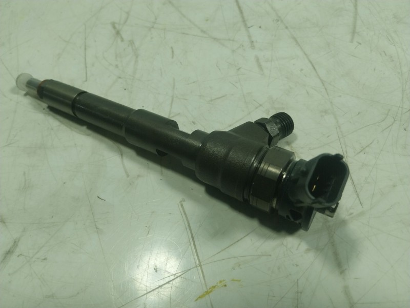 Recambio de inyector para renault clio iv 1.5 dci diesel fap energy referencia OEM IAM  H8201453073 