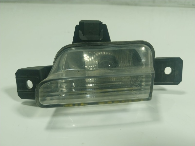 Recambio de piloto marcha atras para volkswagen tiguan (5n1) 2.0 tdi referencia OEM IAM  5N0941072 