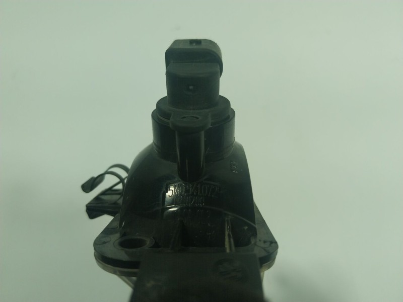 Recambio de piloto marcha atras para volkswagen tiguan (5n1) 2.0 tdi referencia OEM IAM  5N0941072 