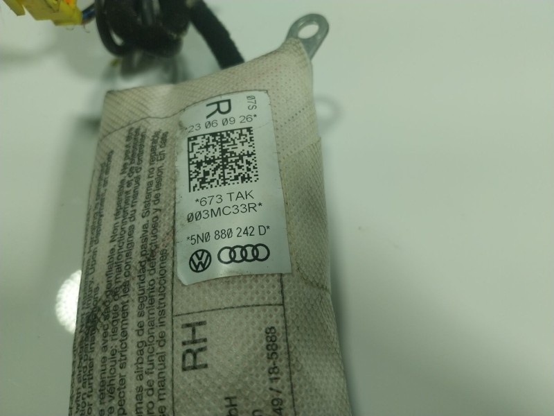 Recambio de airbag lateral delantero derecho para volkswagen tiguan (5n1) 2.0 tdi referencia OEM IAM  5N0880242D 