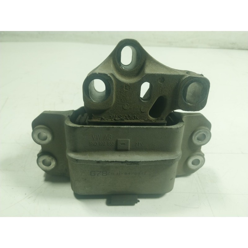 Recambio de soporte motor izquierdo para volkswagen tiguan (5n1) 2.0 tdi referencia OEM IAM  5N0199555 