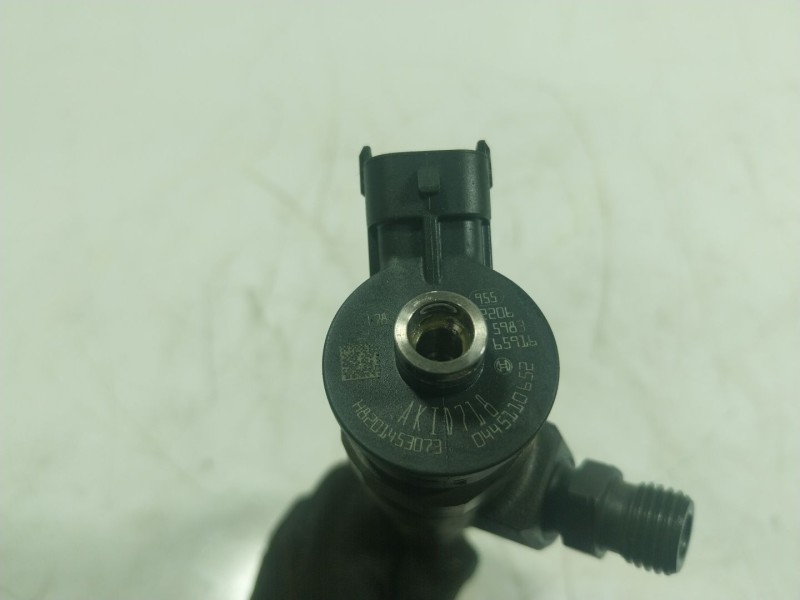 Recambio de inyector para renault clio iv 1.5 dci diesel fap energy referencia OEM IAM  H8201453073 